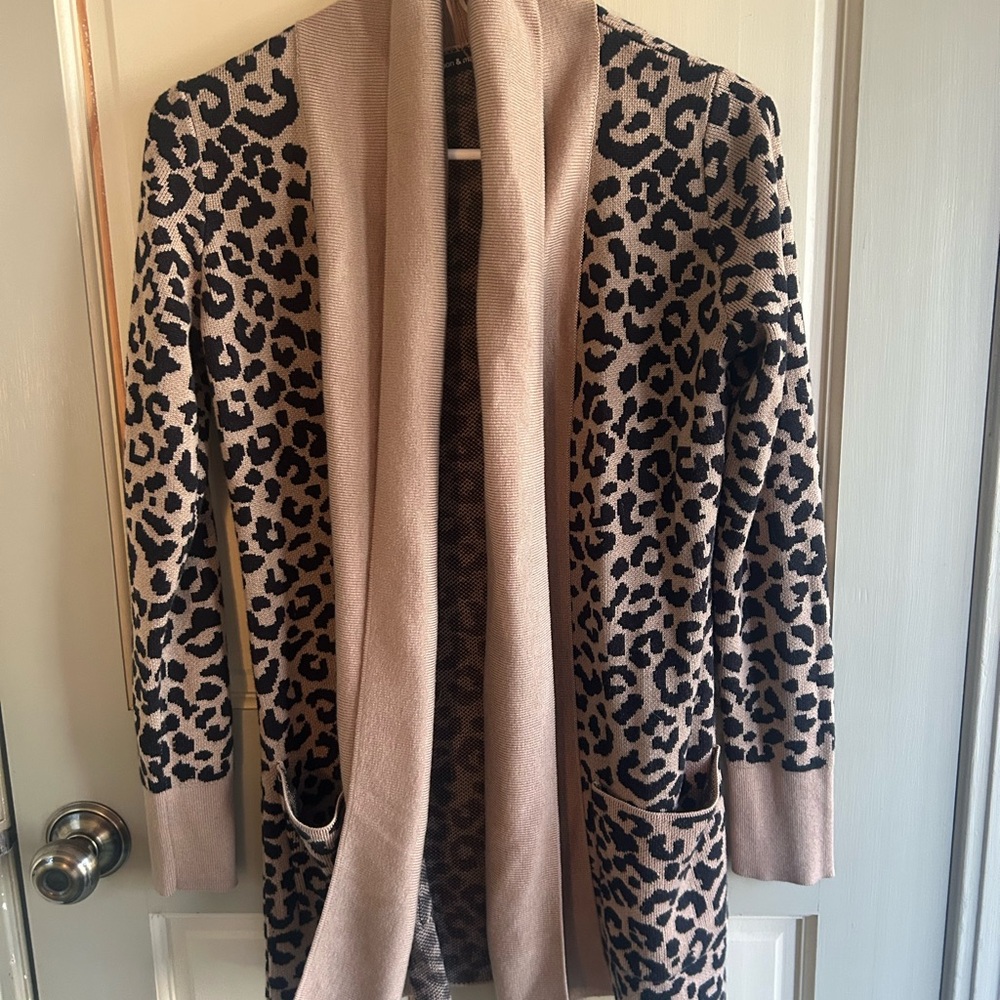Moon & Madison Tan and Black Leopard Cardigan
